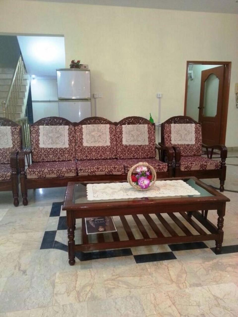 Rehaish Inn Furnished Rental Accommodation Karachi Exterior photo